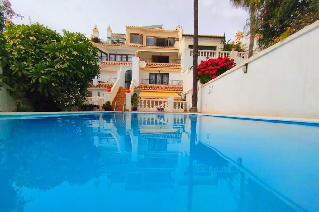 Beautiful 2 Bedroom In Calle Carabeo, ネルハ エクステリア 写真