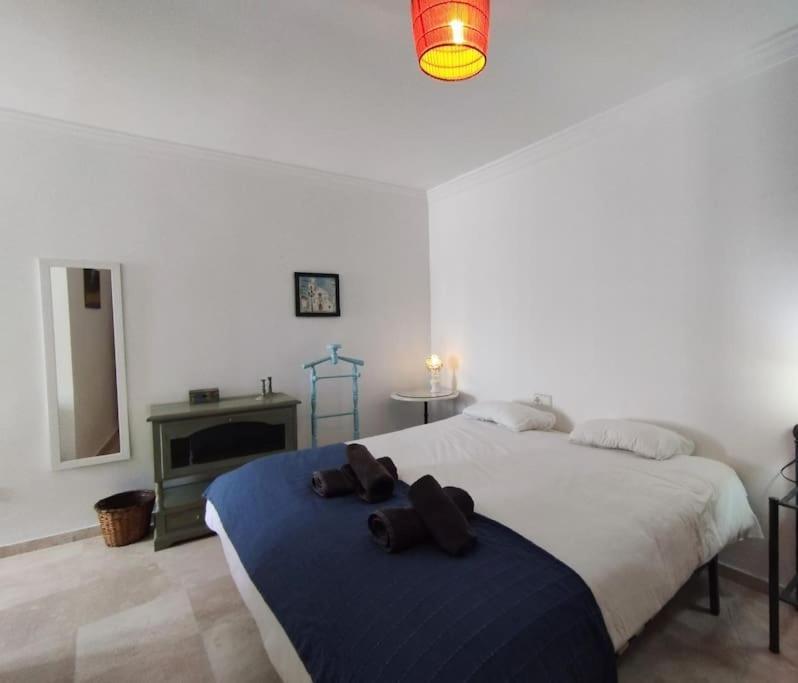 Beautiful 2 Bedroom In Calle Carabeo, ネルハ エクステリア 写真