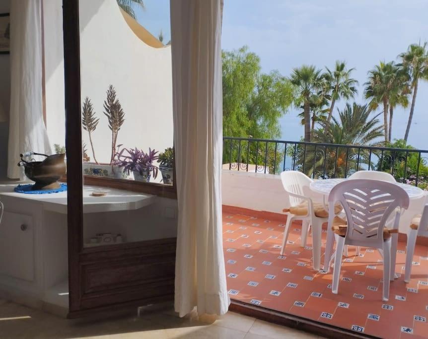 Beautiful 2 Bedroom In Calle Carabeo, ネルハ エクステリア 写真